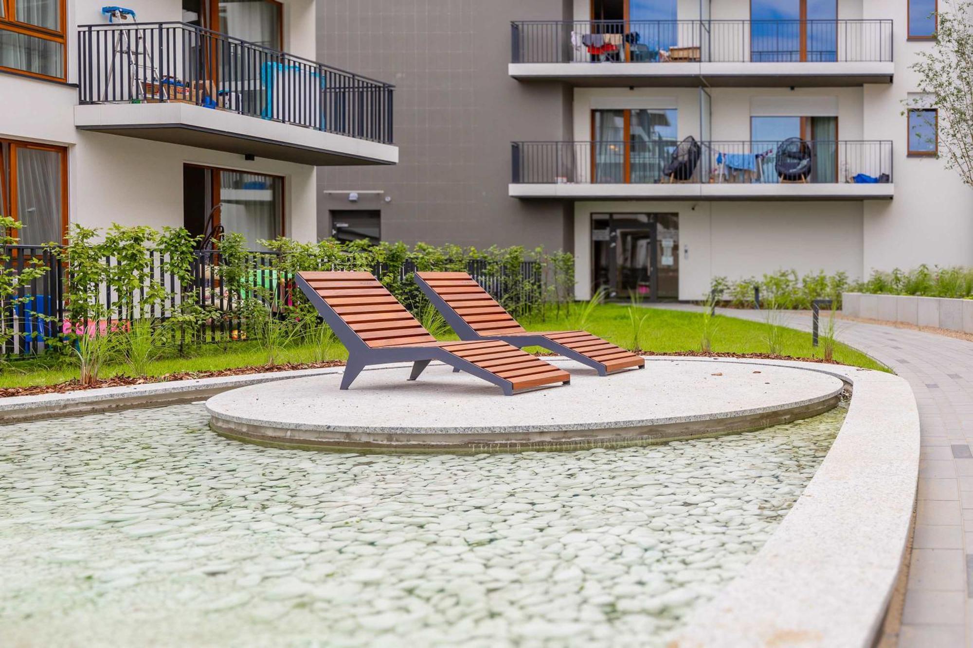 Apartment Sarmacka Wilanow With Parking, Sauna & Gym By Noclegi Renters Warszawa Exteriör bild